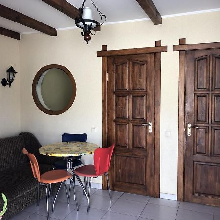 Apartments With Kitchen And Garden Киев Экстерьер фото