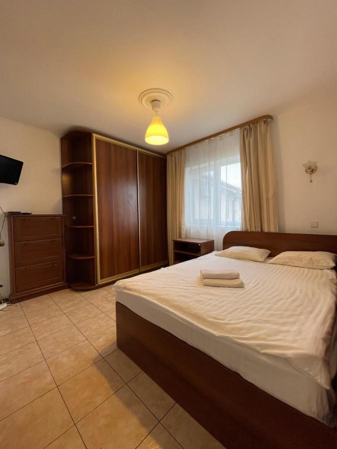 Apartments With Kitchen And Garden Киев Экстерьер фото