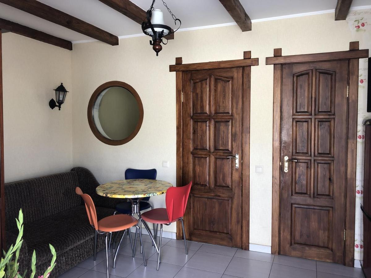 Apartments With Kitchen And Garden Киев Экстерьер фото